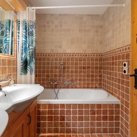 Le 5 By Interhome * קראנס-מונטנה